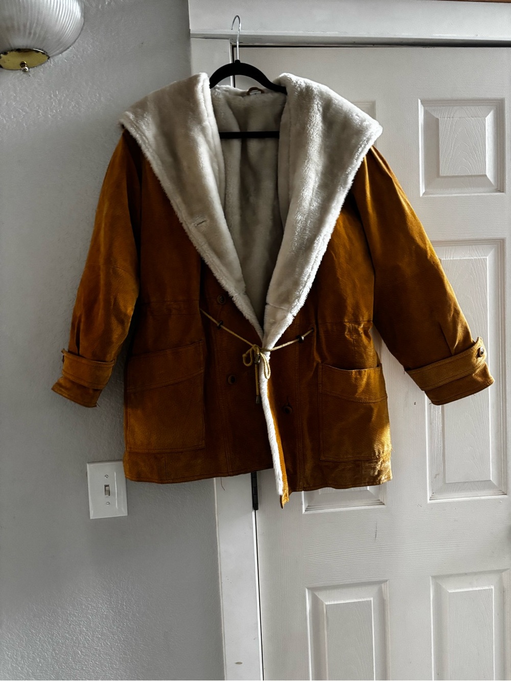Women’s Charles Klein Tan Suede Hooded Coat with Cream Faux Fur Lining size M